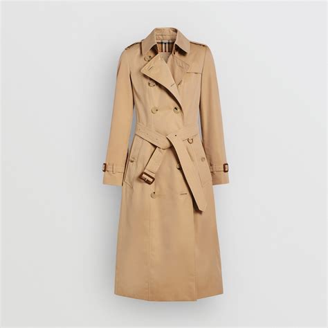 why burberry trench coat so expensive in australia|burberry heritage trench coat.